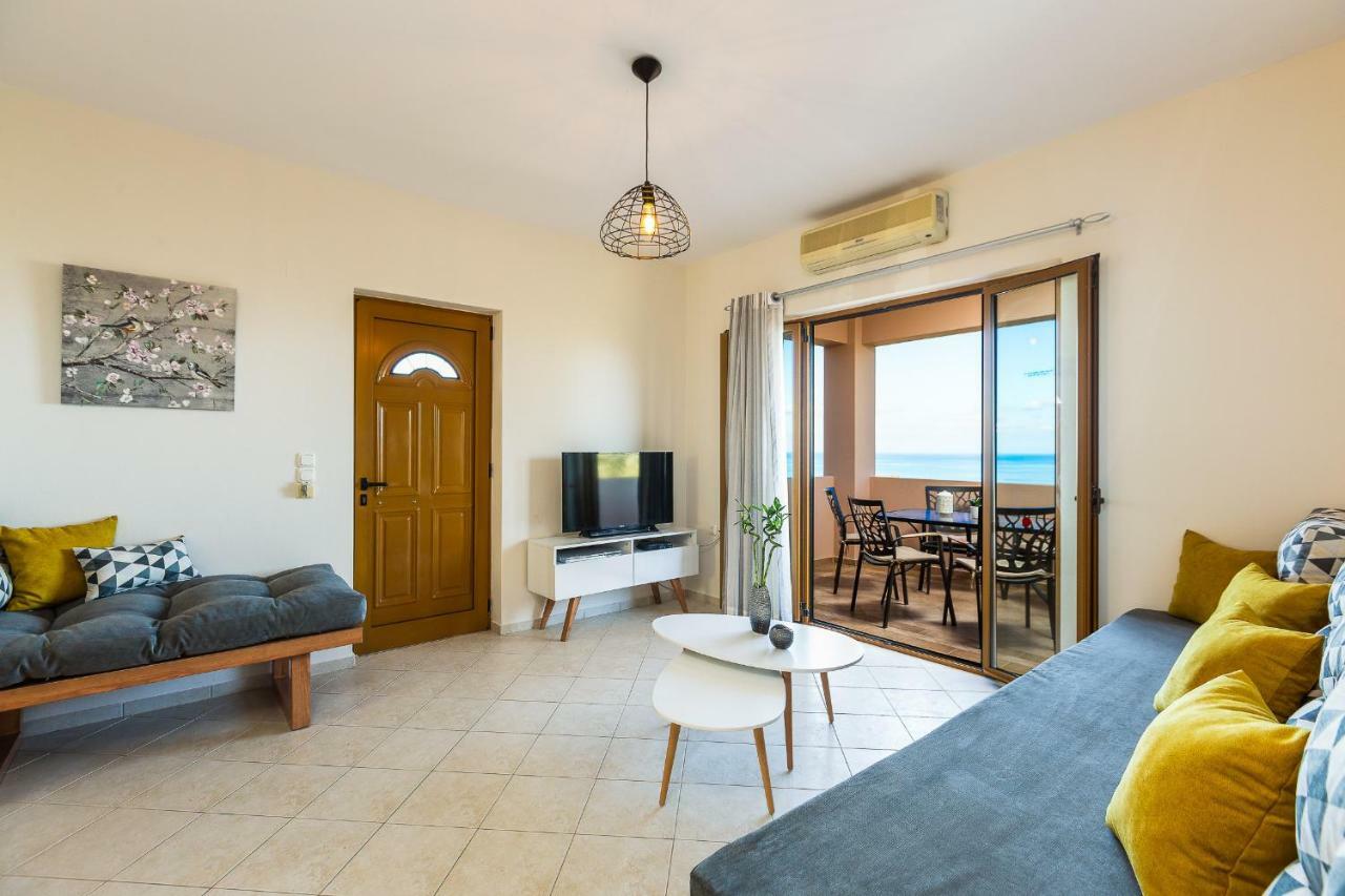 Ioanna & Stavros, Private Pools, Bbq & Seaview, By Thinkvilla * Maroulas