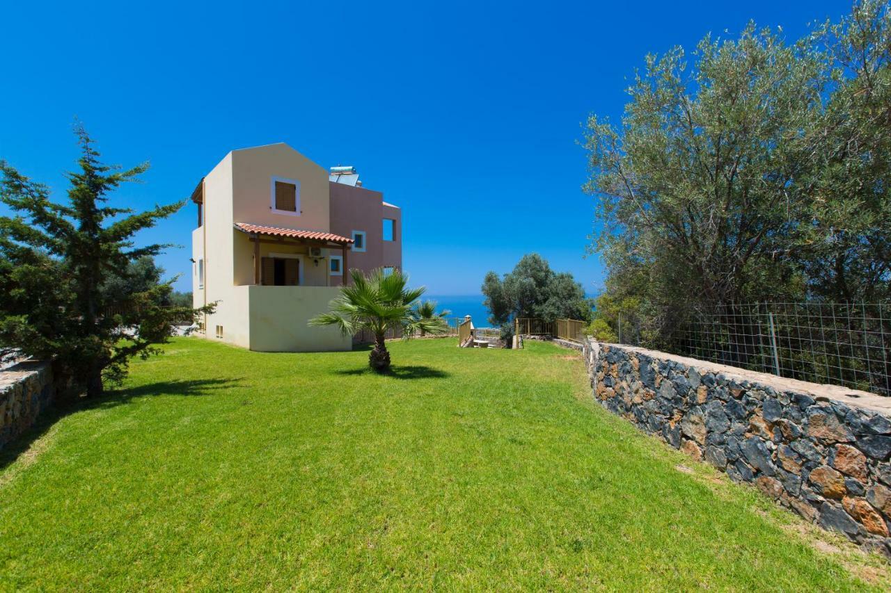 Ioanna & Stavros, Private Pools, Bbq & Seaview, By Thinkvilla Вилла *