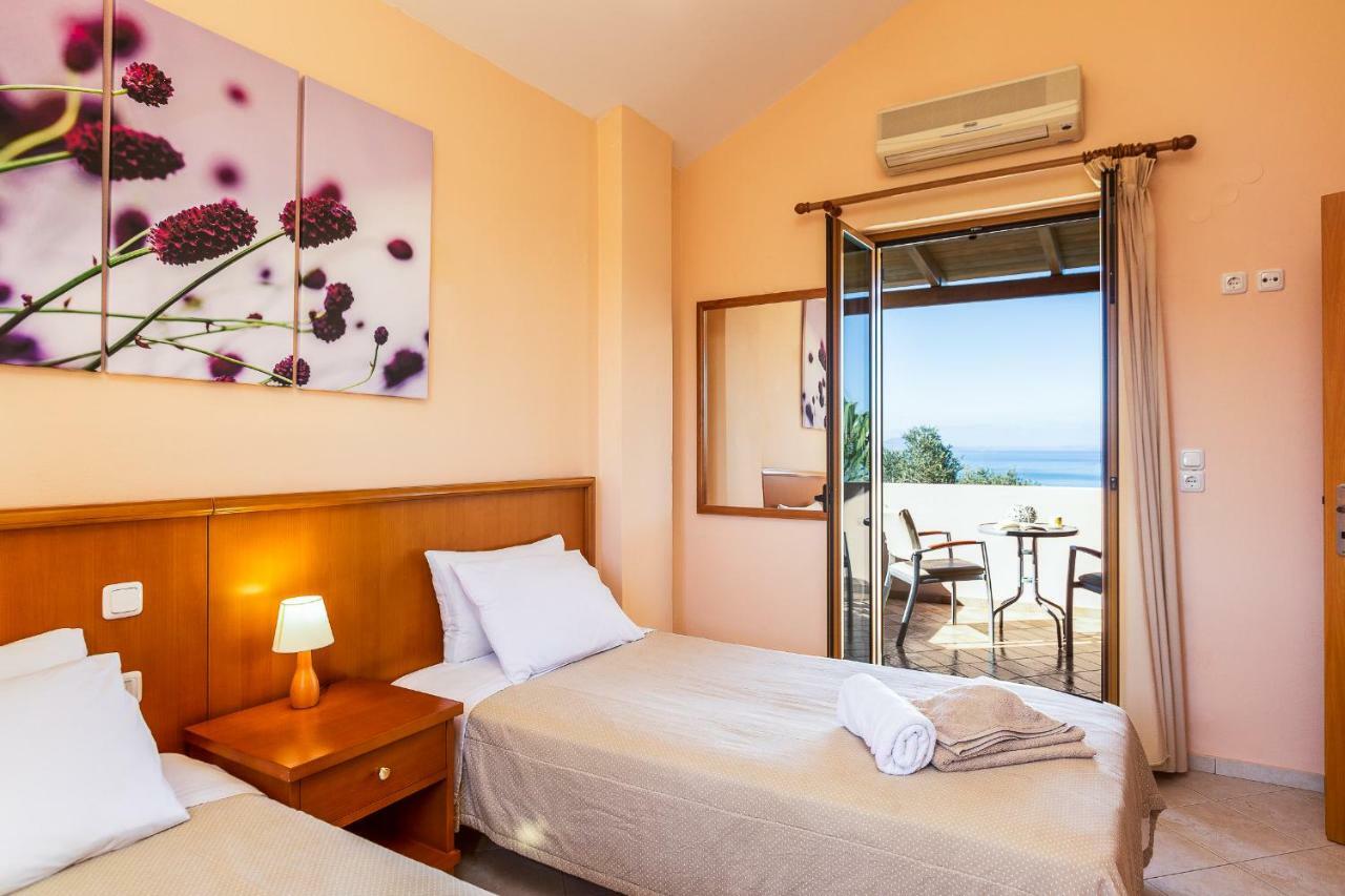 Ioanna & Stavros, Private Pools, Bbq & Seaview, By Thinkvilla Villa *